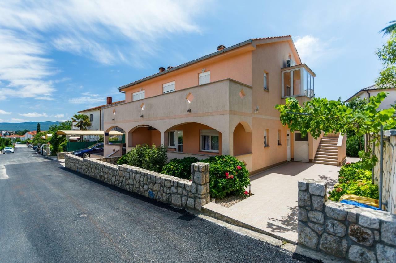 Holiday House Snjezana Krk Town Esterno foto