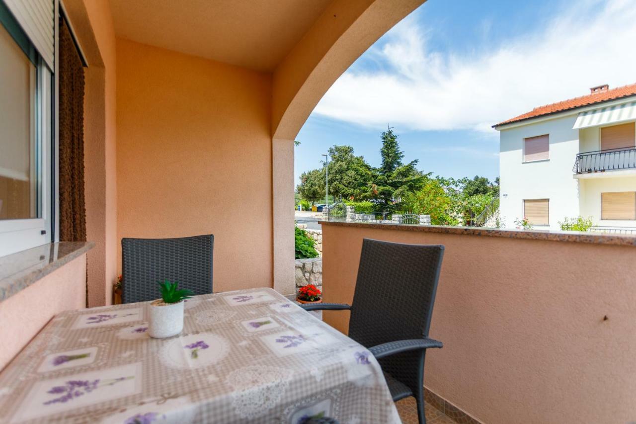 Holiday House Snjezana Krk Town Esterno foto