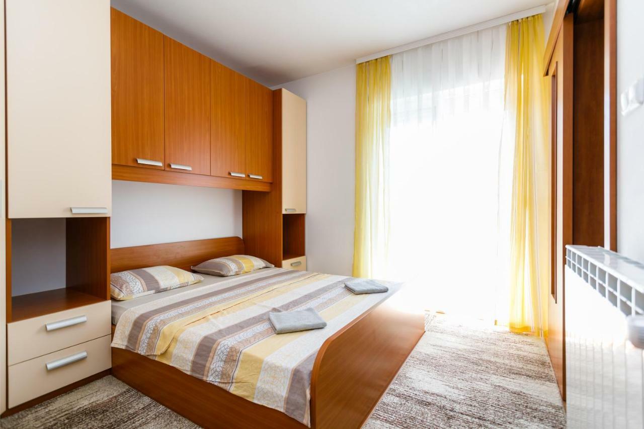Holiday House Snjezana Krk Town Esterno foto